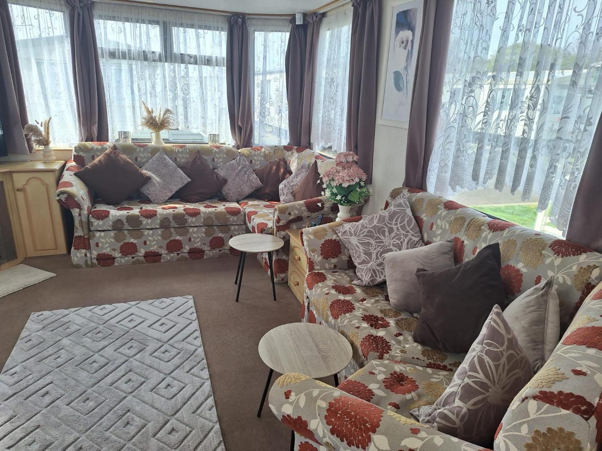 Apartment Highfield And The Haven Caravan *